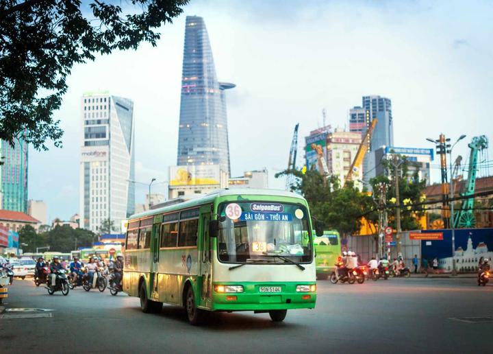 Tiểu thư chuỗi siêu thị lớn ở - Cảm hứng video marketing từ Hotspot Matrix